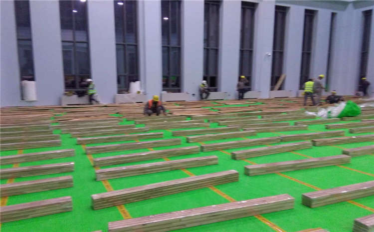 杭州體育場地板哪個好