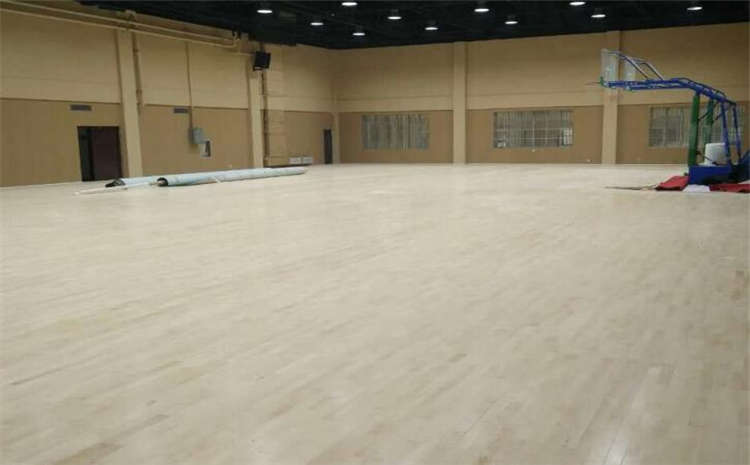 專(zhuān)業(yè)的運(yùn)動(dòng)籃球地板圖片及價(jià)格