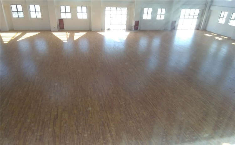 大型體育木地板怎么維護