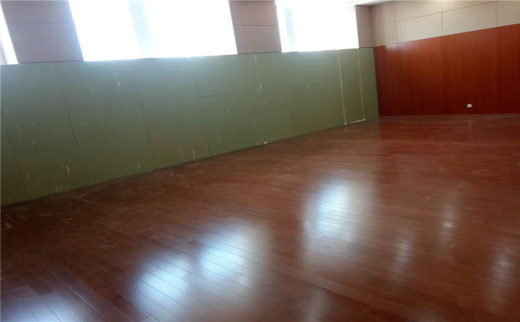 指接板風雨操場地板哪個牌子好？