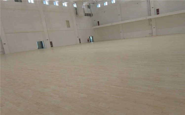 俄勒岡松木地板籃球館廠家哪家好？