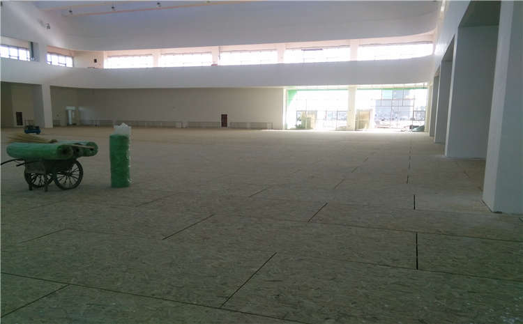 俄勒岡松籃球場實木地板哪個牌子好？