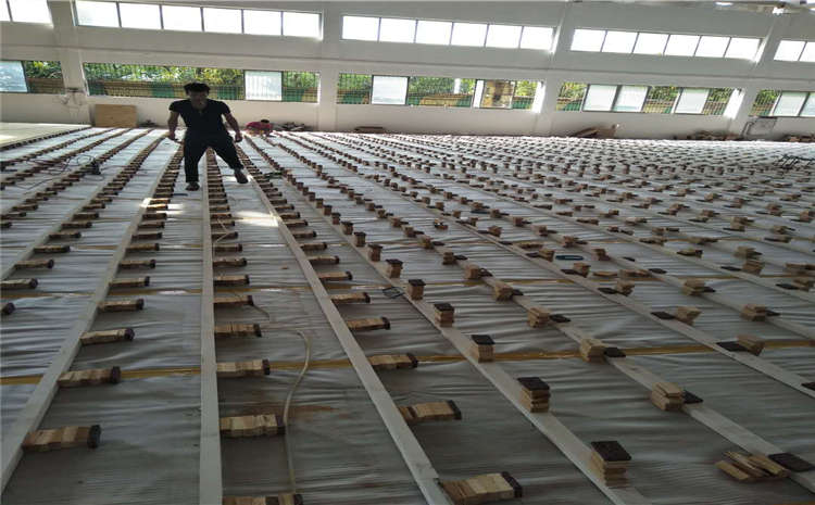 22厚實(shí)木運(yùn)動(dòng)地板哪個(gè)品牌好？