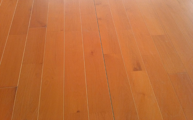 指接板籃球場(chǎng)地木地板一般多少錢？