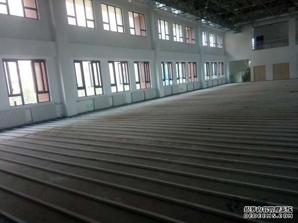 進(jìn)口籃球場地板維護(hù)